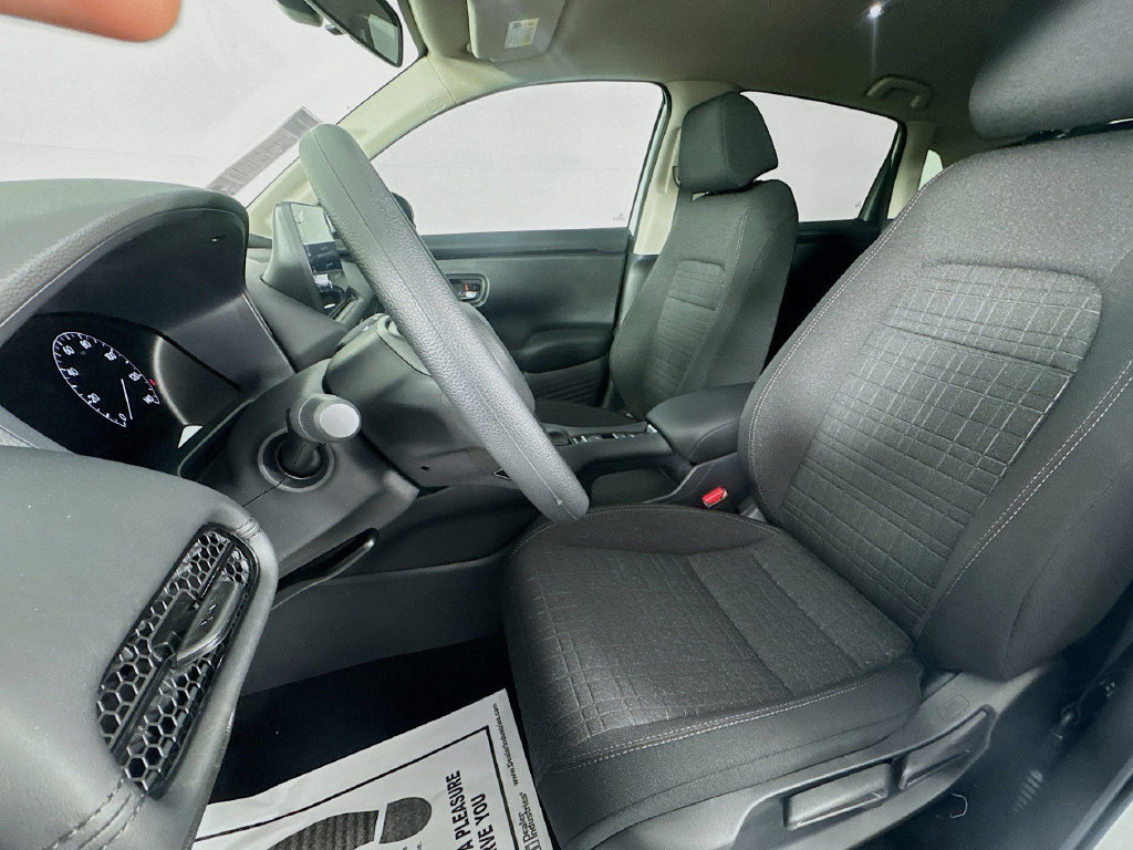 Certified 2026 Honda HR-V LX image 30
