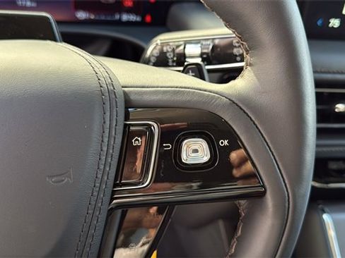 New 2026 Lincoln Aviator AWD image 28