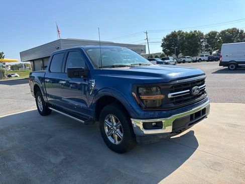 Used 2025 Ford F150 XLT w/ Equipment Group 301A Standard AWD/4WD image 3