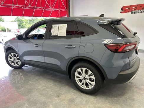 Used 2025 Ford Escape Active FWD image 6