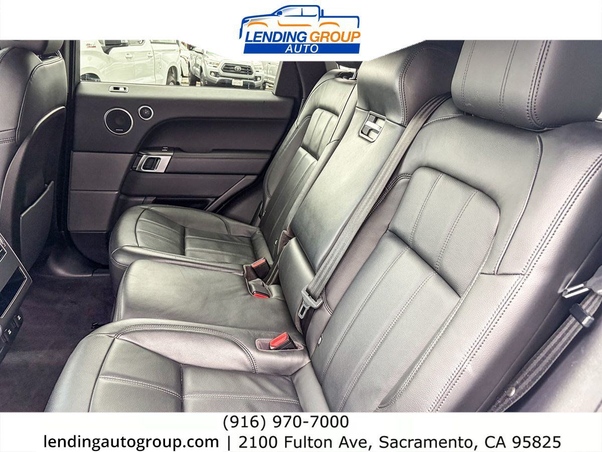 Used 2019 Land Rover Range Rover Sport SE AWD/4WD image 17