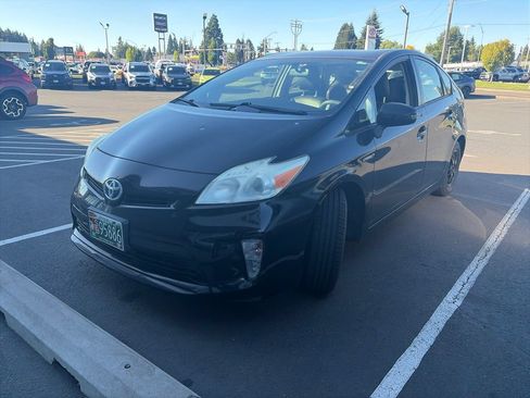 Used 2013 Toyota Prius Three w/ Protection Pkg FWD image 3