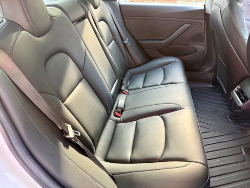 Used 2019 Tesla Model 3 Standard Range Plus image 16