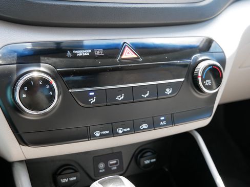 Used 2018 Hyundai Tucson SE AWD/4WD image 22