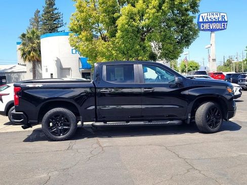Used 2023 Chevrolet Silverado 1500 Custom w/ LPO, Dark Essentials Package AWD/4WD image 4