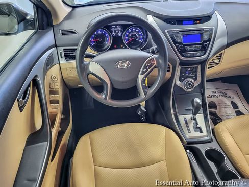 Used 2013 Hyundai Elantra GLS FWD image 12