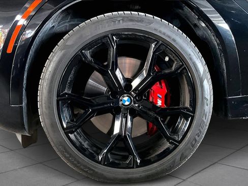 Used 2024 BMW X6 xDrive40i w/ Premium Package image 10