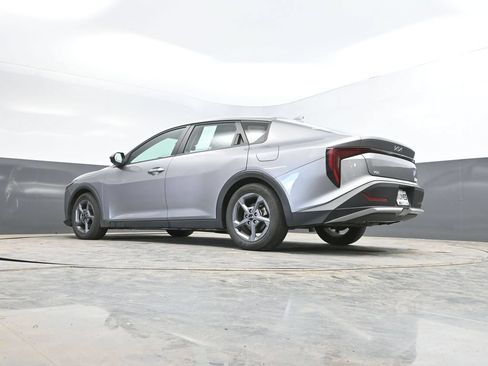 Used 2025 Kia K4 FWD image 33