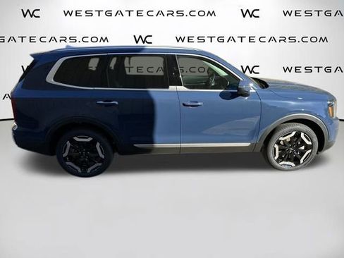 New 2025 Kia Telluride S image 32