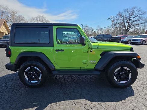 Used 2019 Jeep Wrangler Sport image 21