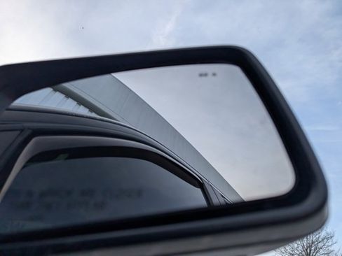 Used 2020 Chevrolet Silverado 1500 RST image 17