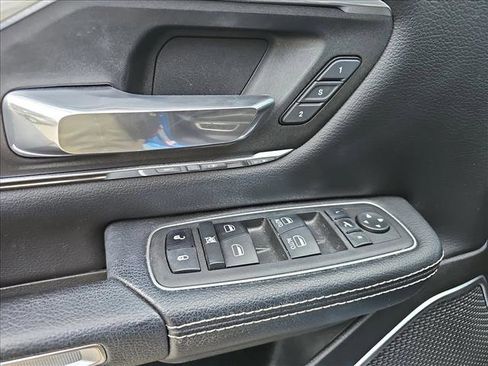 Used 2022 RAM 1500 Laramie w/ Sport Appearance Package image 17