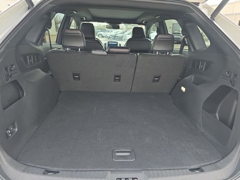 Used 2024 Ford Edge ST-Line image 14