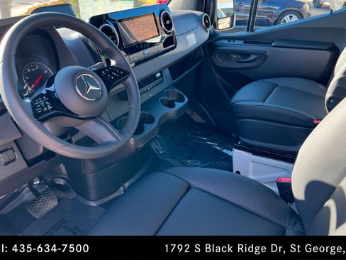 Used 2026 Mercedes-Benz Sprinter 2500 image 11