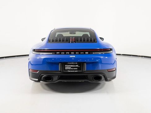Certified 2025 Porsche 911 Carrera image 9