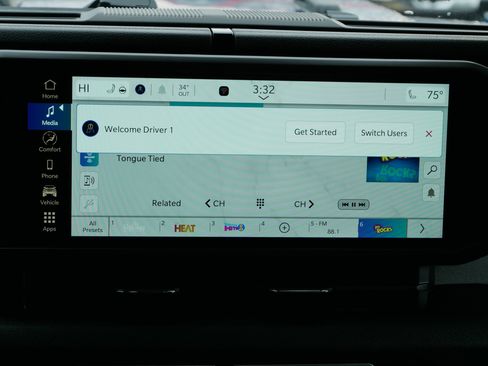 New 2026 Jeep Gladiator Sport image 9