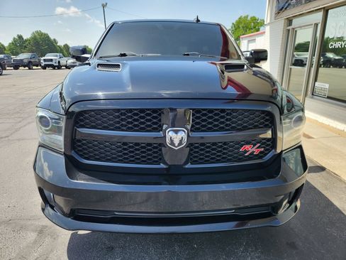 Used 2013 RAM 1500 R/T w/ Convenience Group RWD image 9