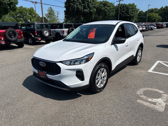 Used 2025 Ford Escape Active AWD/4WD image 3