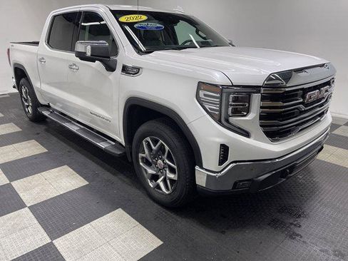 Used 2022 GMC Sierra 1500 SLT w/ SLT Convenience Package AWD/4WD image 5