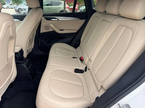 Used 2016 BMW X1 xDrive28i AWD/4WD image 10