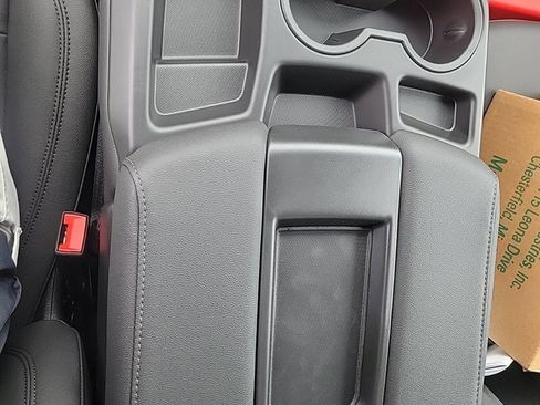 New 2025 GMC Sierra 3500 Pro w/ Convenience Package image 17