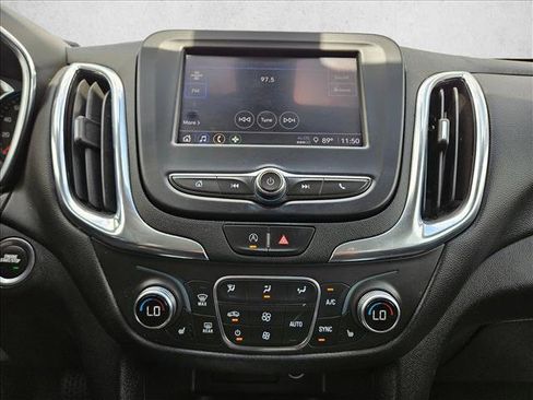 Used 2023 Chevrolet Equinox LT FWD image 14