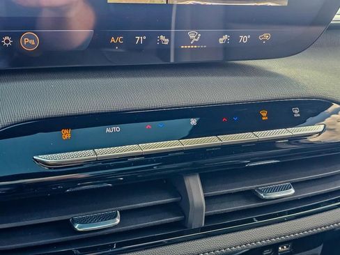 New 2026 Buick Enclave Sport Touring w/ Power Package image 29