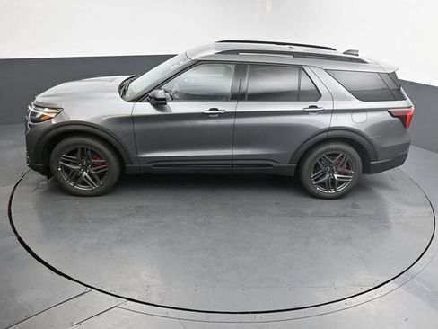 New 2026 Ford Explorer ST image 23