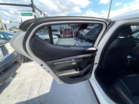 Used 2024 MAZDA MAZDA3 s FWD image 11