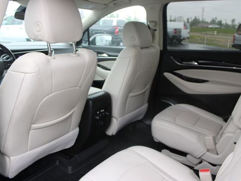 Used 2023 Buick Enclave Essence FWD image 24