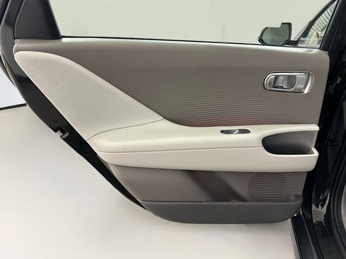 Used 2023 Hyundai Ioniq 6 SEL image 27