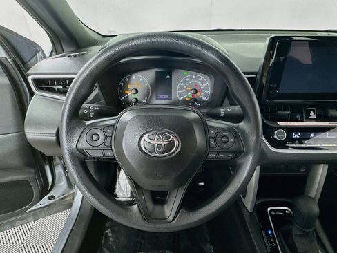 Used 2025 Toyota Corolla Cross AWD Hybrid image 13