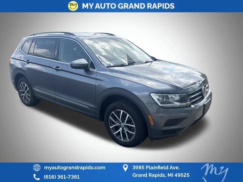 Used 2020 Volkswagen Tiguan SE AWD/4WD image 1