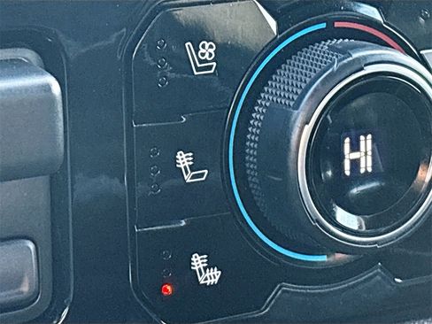 Used 2023 Chevrolet Silverado 1500 LTZ image 20