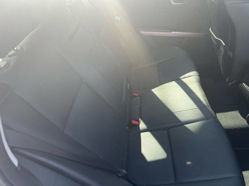 Used 2011 Mercedes-Benz GLK 350 4MATIC image 22