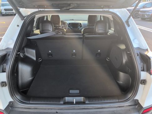 Used 2022 Jeep Cherokee Limited image 17