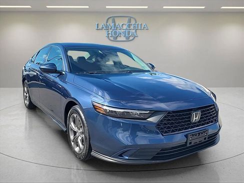 Used 2023 Honda Accord EX image 7