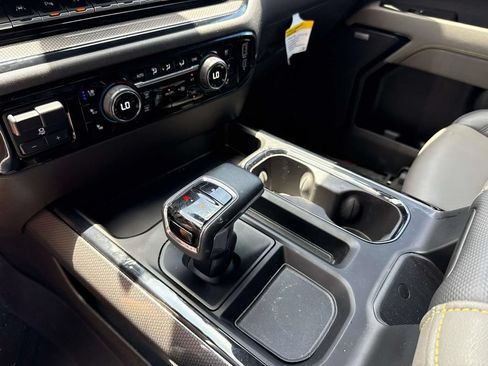 Used 2025 Chevrolet Silverado 1500 ZR2 w/ Technology Package AWD/4WD image 29