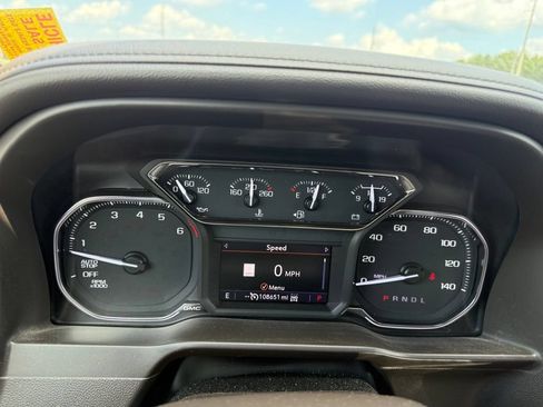 Used 2021 GMC Sierra 1500 SLT w/ SLT Premium Plus Package AWD/4WD image 13
