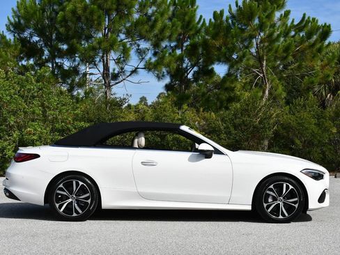 Used 2024 Mercedes-Benz CLE 300 4MATIC Cabriolet image 50