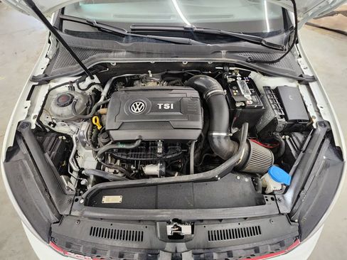 Used 2020 Volkswagen GTI SE FWD image 36