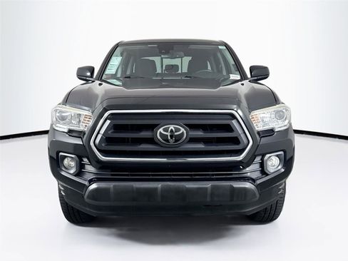 Used 2020 Toyota Tacoma SR5 RWD image 7
