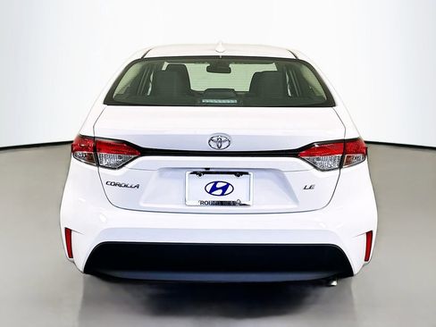 Used 2026 Toyota Corolla LE image 6