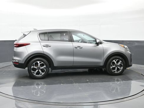 Used 2022 Kia Sportage LX FWD image 5