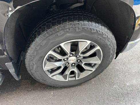 Used 2023 Chevrolet Silverado 1500 LT image 14