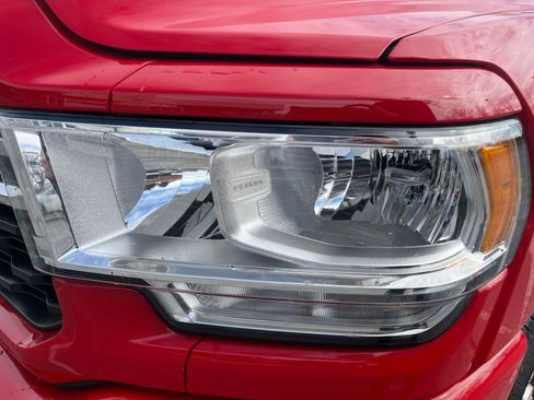 Used 2024 RAM 2500 Big Horn w/ Sport Appearance Package image 11