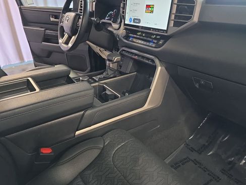 Used 2023 Toyota Tundra Limited AWD/4WD image 17