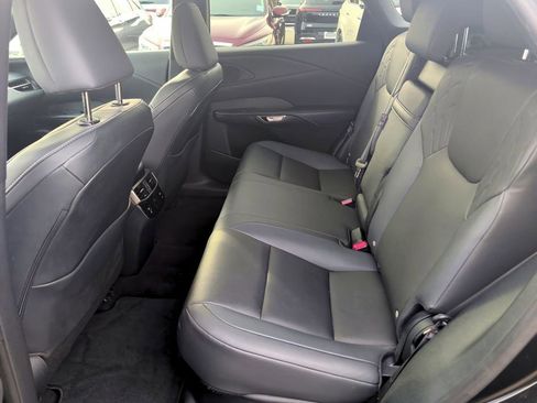 Used 2024 Lexus RX 350 FWD w/ Technology Package image 9