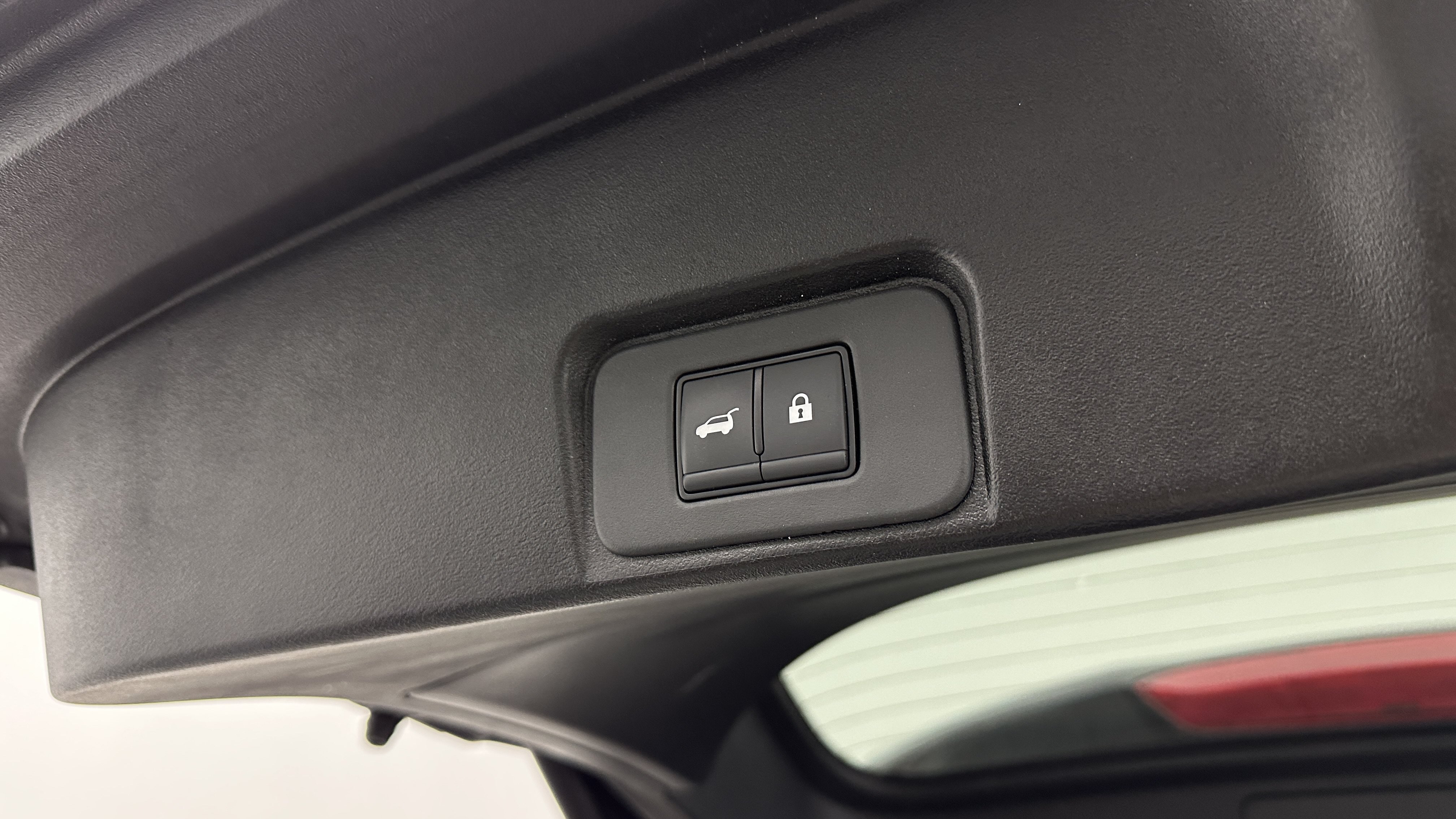 Used 2026 Nissan Rogue SL FWD image 30
