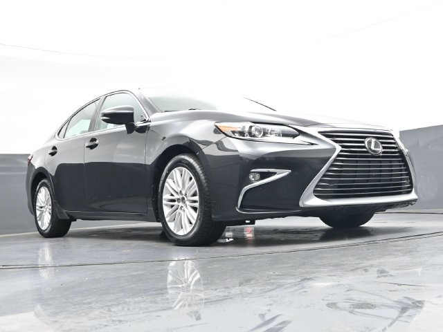 Used 2017 Lexus ES 350 w/ Premium Package FWD image 30